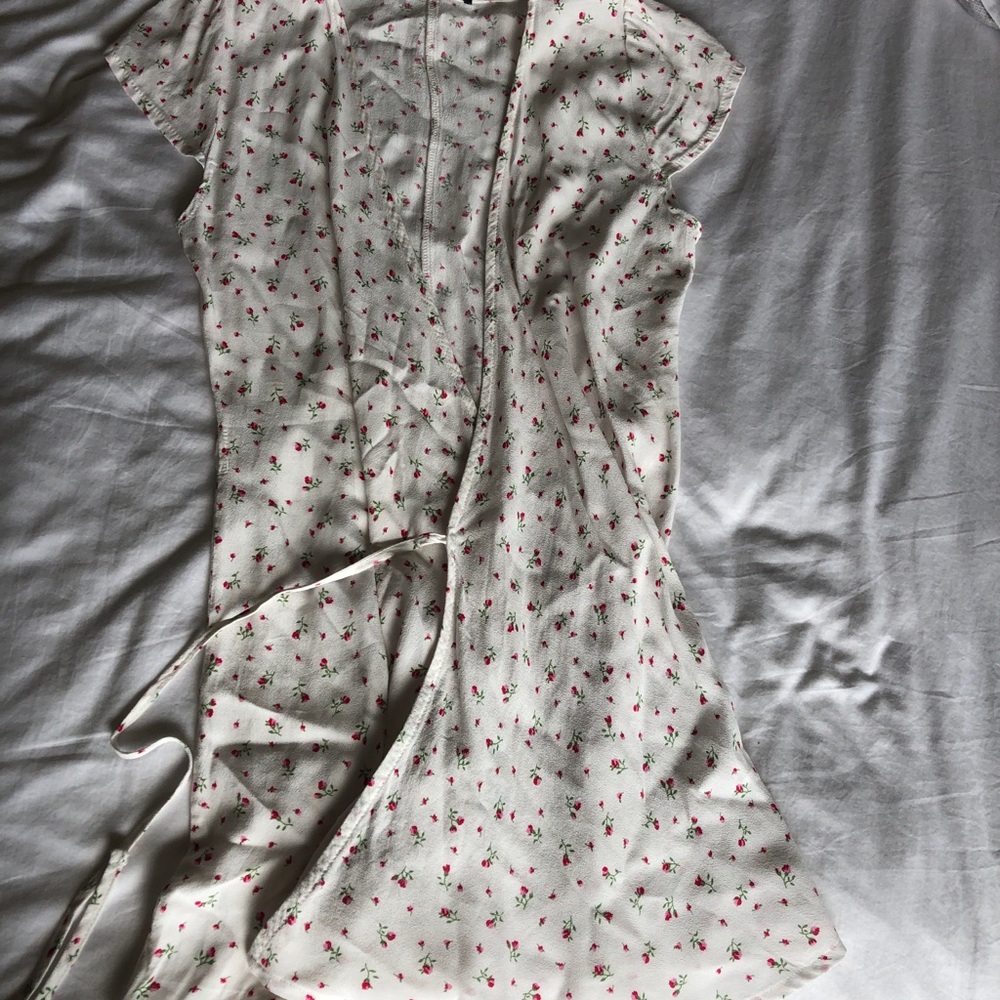 brandy melville robbie rose dress white one size